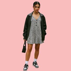 🖤 SHEIN Black & White Dotted Button-Front Babydoll Dress (Size M)